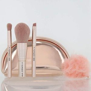 MAC Snow Ball Mini Brush Kit